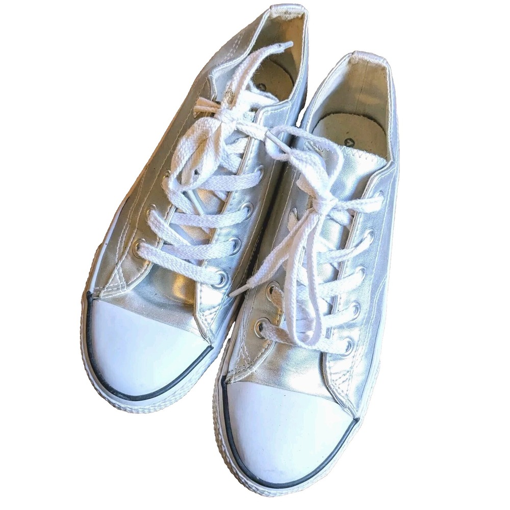 Airwalk Womens Shoes 7.5 Metallic Silver Streewear Low Top Skater Sneaker Y3K